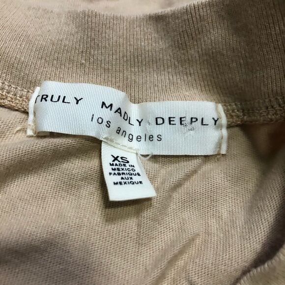 URBAN Outfitters Truly Madly Deeply Cut Out Shirt - Picture 6 of 7